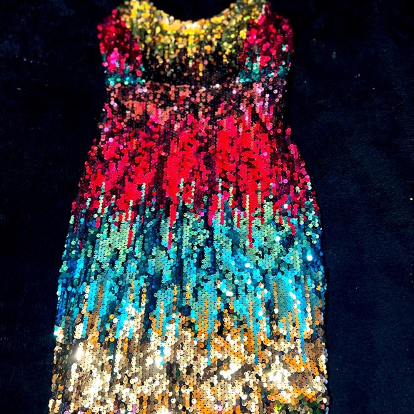Dresses & Skirts - Sequin multicolored strappy dress.